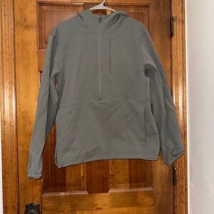 Lululemon Sojourn Half Zip - Medium